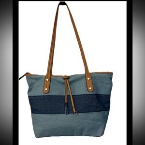 Rosetti Woman's Striped
Denim Zipped Tote
Shoulder Handbag Tan
Straps & Bottom